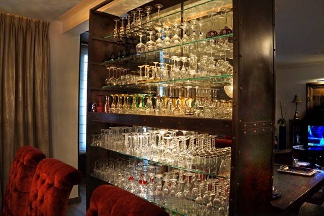 Création de mobilier pour TV en métal à Toulon