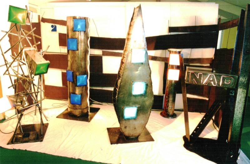 Création de sculptures en métal et pavés de verre à Châteauneuf-les-Martigues